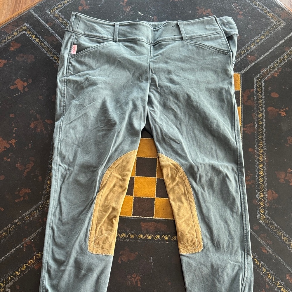 Artichoke / Tan Tailored Sportsman Trophy Hunter breeches, size 30